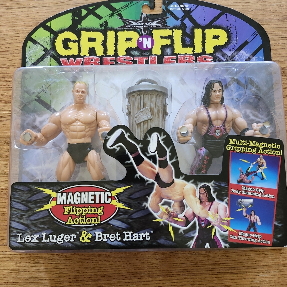 2K WCW Bret Hart Lex Luger Grip 'N Flip Wrestlers By Toy Biz